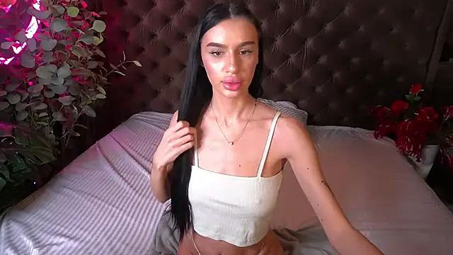 Snapshot of Snow_WhiteeeX chatting on November 27, 2025, 6:48 am Snow WhiteeeX online show from November 27, 2025, 6:48 am