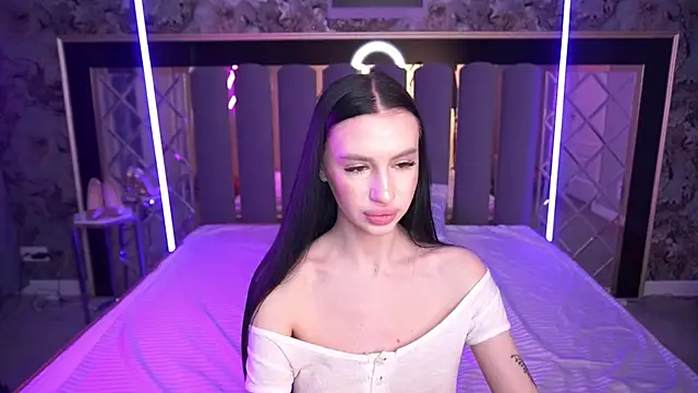 Snow WhiteeeX online show from March 22, 2026, 6:39 am