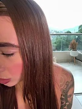 Lanataylor- online show from April 7, 2026, 10:42 pm