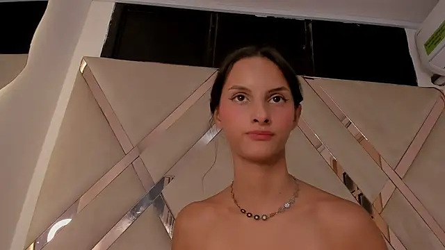 ninaht online show from February 20, 2025, 9:31 pm