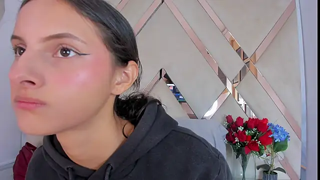 ninaht online show from October 11, 2025, 8:51 pm