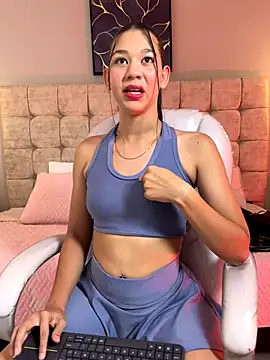 Amber hot22 online show from October 15, 2025, 8:20 pm