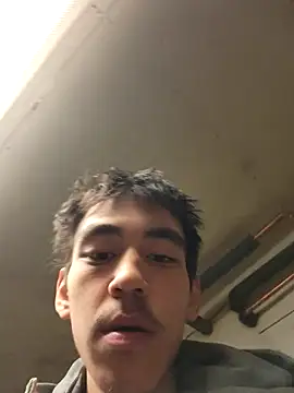 johnnyyyahh online show from October 22, 2025, 10:48 am