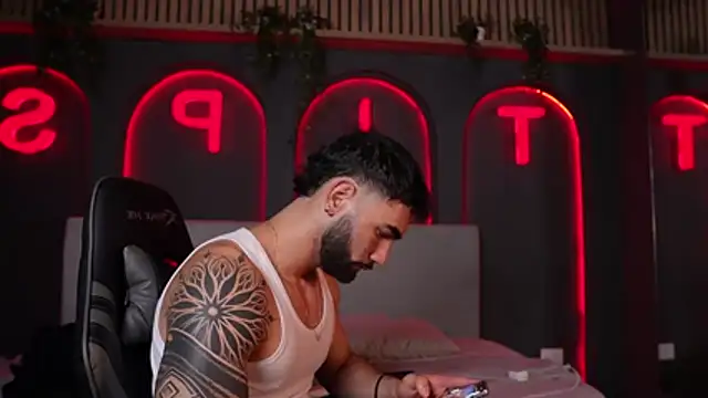 Austin bolt online show from November 17, 2025, 3:34 am