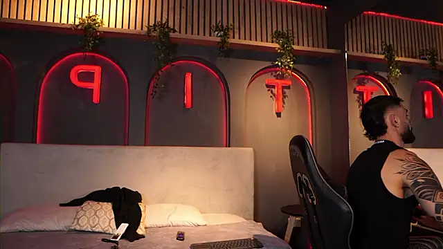 Austin bolt online show from February 23, 2026, 3:04 am