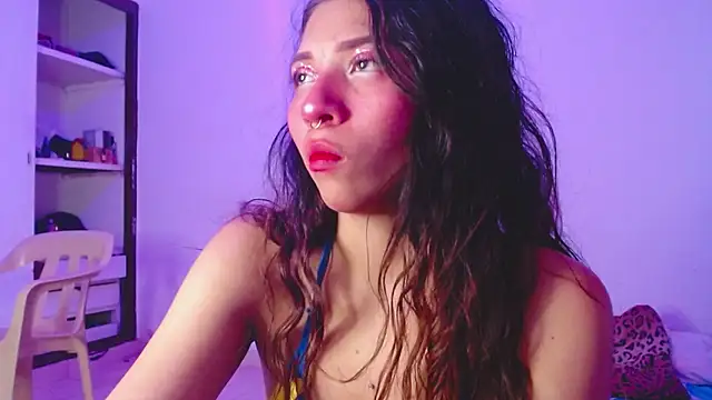 Snapshot of Carlacutte chatting on January 12, 2025, 2:35 am Carlacutte online show from January 12, 2025, 2:35 am