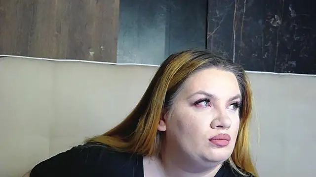 MelanieBrownn online show from January 15, 2026, 5:45 am