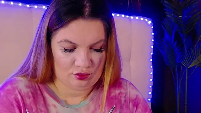 MelanieBrownn online show from April 4, 2026, 4:55 am