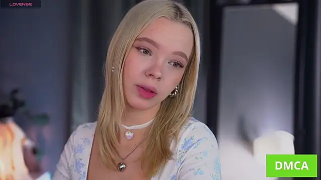  AlinaBailey online show from October 27, 2025, 7:34 am