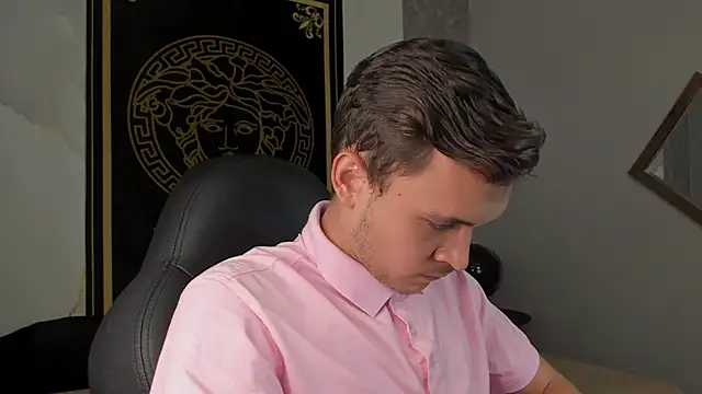 Desmon Clark online show from January 10, 2025, 8:48 pm