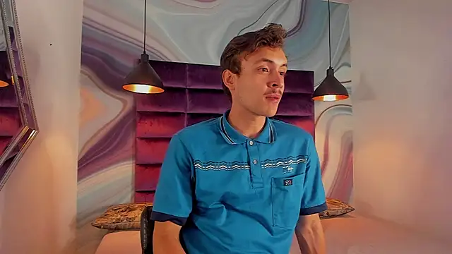 Desmon Clark online show from February 13, 2025, 4:00 am