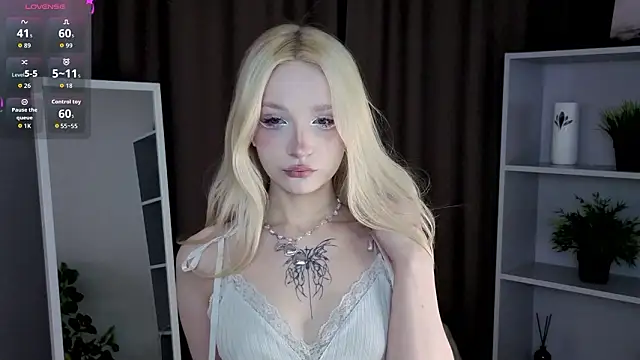 Naughty  Couplles online show from March 11, 2026, 3:01 am