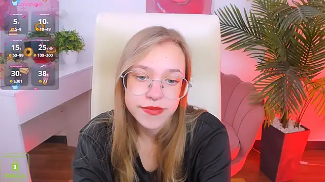 LayriantaVee online show from September 11, 2025, 6:13 am