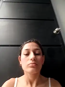 Ary-18 online show from October 17, 2025, 1:35 pm