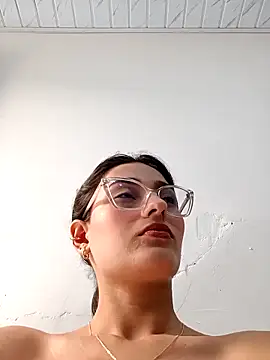 Ary-18 online show from November 4, 2025, 1:54 pm