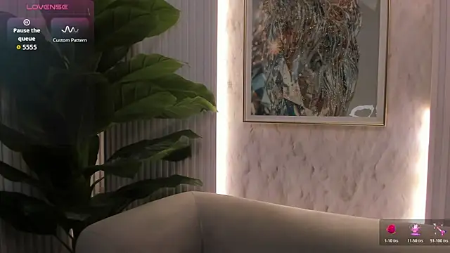 Sensual Sophie  online show from January 12, 2026, 11:26 am