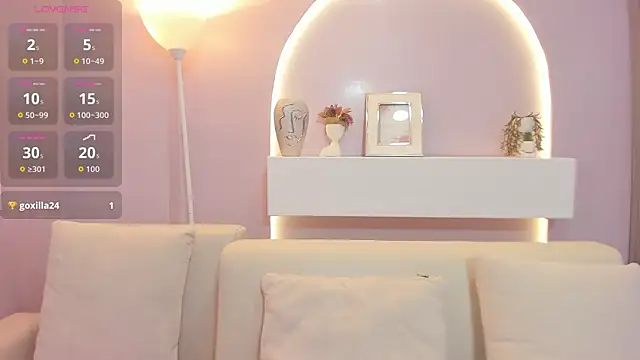 Sensual Sophie  online show from March 25, 2026, 11:27 am