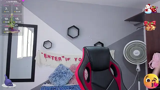 Danniela rivera online show from December 10, 2024, 3:12 pm