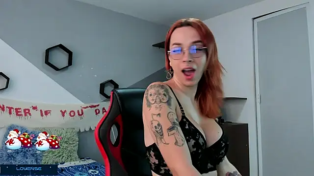 Danniela rivera online show from December 27, 2024, 12:01 pm