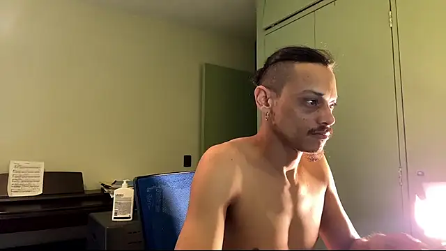 villanocat online show from September 30, 2025, 4:01 pm