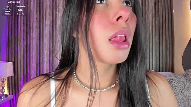 HannaPaola online show from March 4, 2026, 10:38 pm