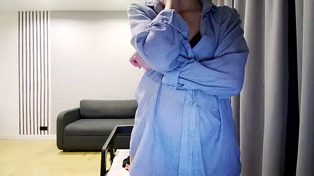 Daniella Lorente online show from January 26, 2025, 3:17 am