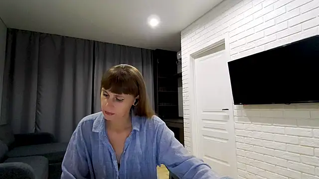 Daniella Lorente online show from July 5, 2026, 7:32 pm