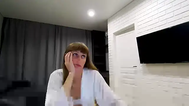 Daniella Lorente online show from July 21, 2026, 12:13 am