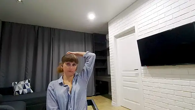 Daniella Lorente online show from July 30, 2026, 12:53 am