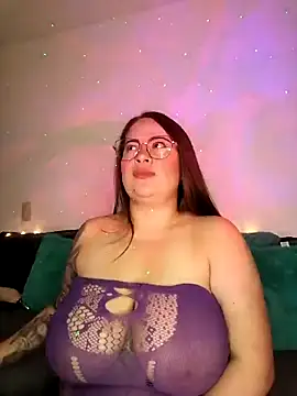 soofy   online show from April 21, 2026, 5:25 am