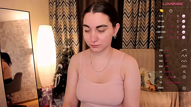 hannacheekss  online show from December 21, 2024, 1:58 am