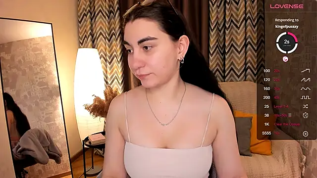 hannacheekss  online show from February 24, 2025, 1:57 am