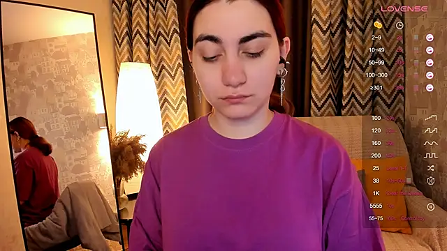 hannacheekss  online show from October 8, 2025, 2:09 am