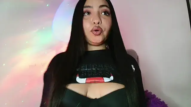 Snapshot of Dailyn_Adams chatting on January 28, 2025, 5:00 am Dailyn Adams online show from January 28, 2025, 5:00 am