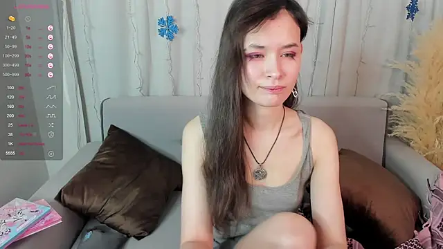 Emily Strikeee online show from December 24, 2024, 1:06 pm