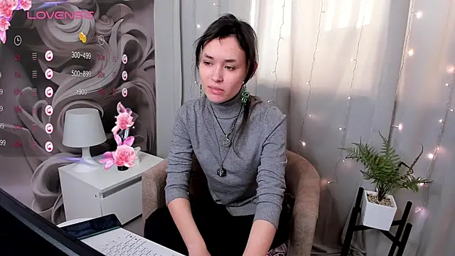 Emily Strikeee online show from February 5, 2025, 9:46 am