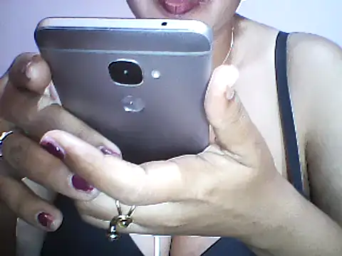 Snapshot of layanah12 chatting on January 26, 2025, 6:58 pm layanah12 online show from January 26, 2025, 6:58 pm