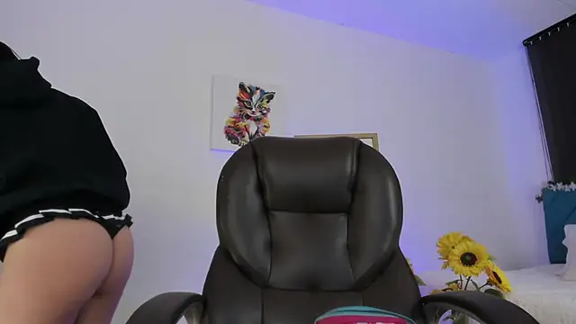 Escarlett Wii online show from December 14, 2025, 1:27 pm