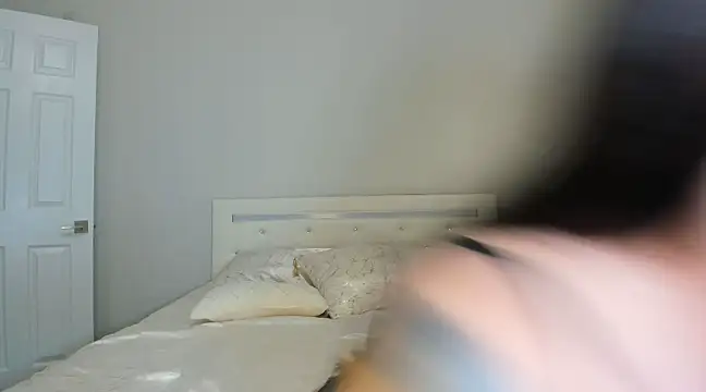 marianaferrero online show from March 14, 2025, 3:25 pm