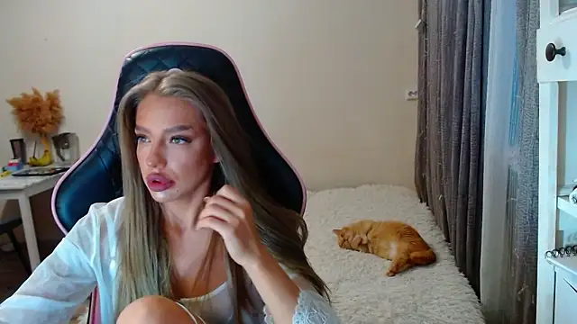 lonely dreamm online show from January 4, 2025, 1:31 pm