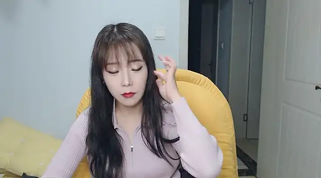 SuSushi728 online show from March 1, 2025, 4:00 pm