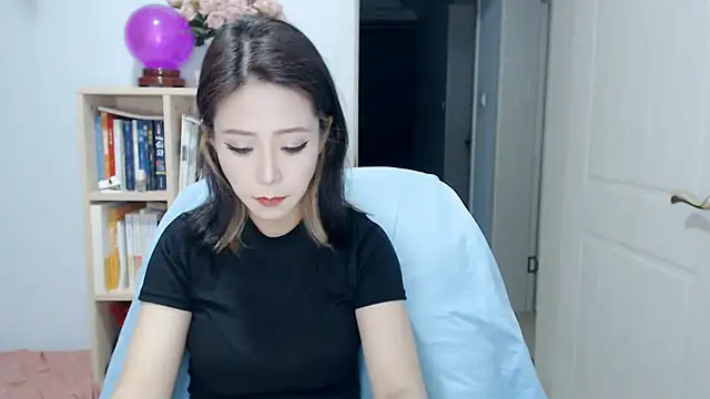 SuSushi728 online show from May 28, 2026, 3:53 pm