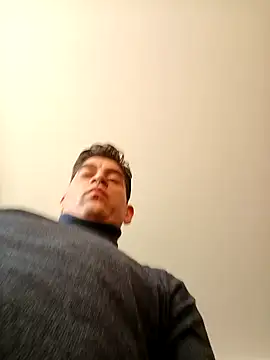 Snapshot of ElyasMatt chatting on January 11, 2025, 1:22 pm ElyasMatt online show from January 11, 2025, 1:22 pm