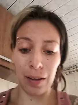 Tefannyy  online show from September 22, 2025, 4:31 pm