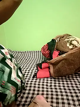 EACH 555 online show from November 22, 2025, 7:07 am