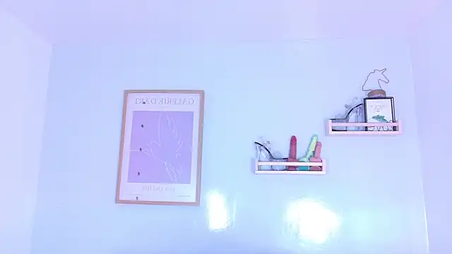 ChanelAdamss  online show from December 3, 2025, 8:40 pm