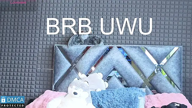 Snapshot of SolBeaumont1 chatting on November 13, 2025, 7:02 pm SolBeaumont1 online show from November 13, 2025, 7:02 pm