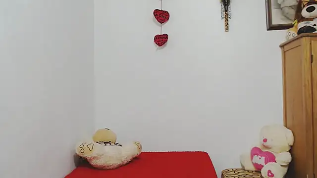 ariellth online show from October 8, 2025, 4:37 pm