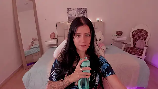 yenny garcia online show from February 13, 2026, 6:26 pm