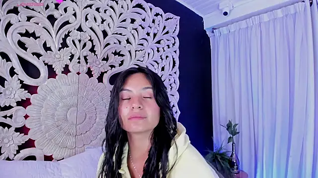 Snapshot of Mindy_sweety chatting on April 14, 2026, 12:33 pm Mindy sweety online show from April 14, 2026, 12:33 pm